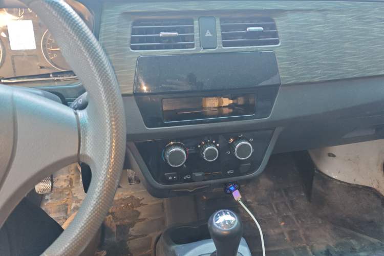 Used Jinbei Hiace X30 2020 1.5L Super-Comfortable Version China VI Standard SWC15M Audio And AC Panel