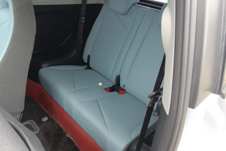 Used Chery QQ Little Ant 2024 Revised Version Youth Edition 251 km True Love Edition 25.05 kWh Left Rear Seat