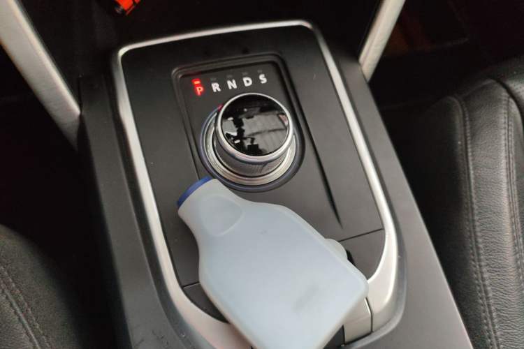 Used Land Rover Discovery Sport 2016 2.0T HSE Gear Lever