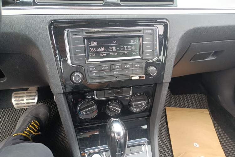 Used Volkswagen Bora 2015 Value Edition 1.4TSI Automatic Sportline