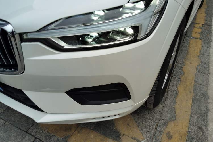 Used Volvo XC60 2019 T5 4x4 Smart Edition China VI Standard