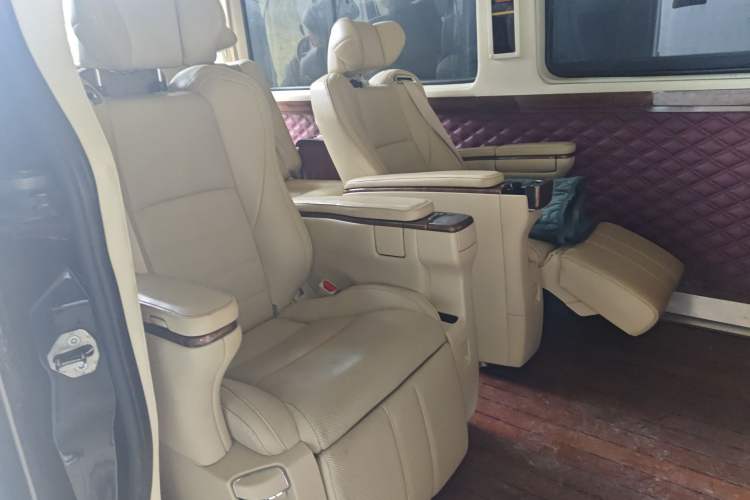 Used Xinkai Sprinter 2015 3.5L Standard Version
