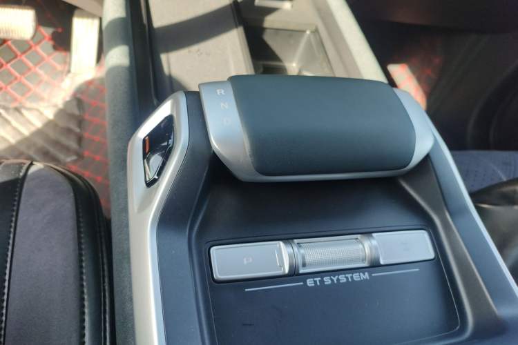 Used Deepal G318 2025 Worry-Free Adventure Edition Four-Wheel Drive Secret Realm Version Gear Lever