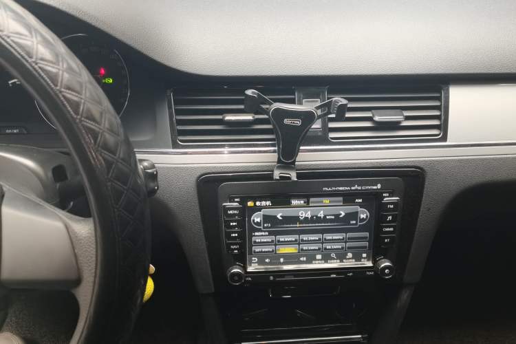 Used Volkswagen Bora 2013 1.6L Automatic Fashion Model