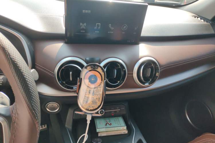 Used Wey VV6 2018 2.0T Two-Wheel-Drive Ultra-Luxury Version China V Standard