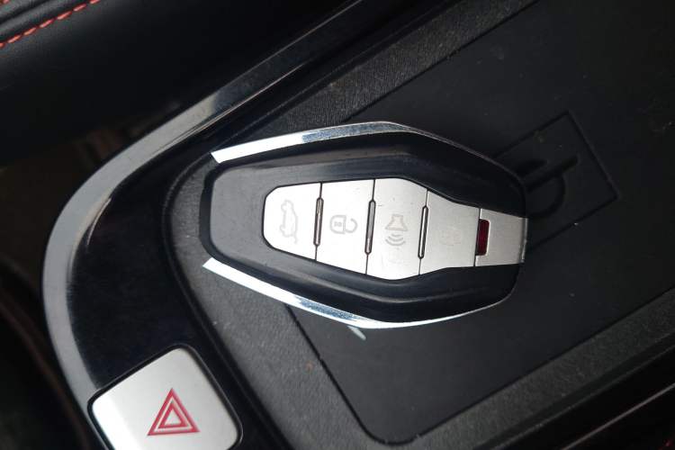 Used Chery New Energy Boundless Pro 2022 301km LingShou Edition NMC Lithium-ion
