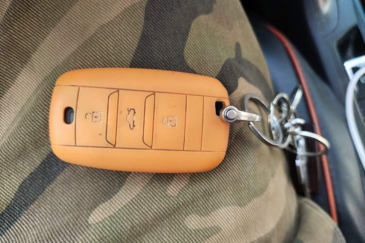 Used Changan CS75 2017 Shangkui Edition 1.5T Manual Fengxiang Model