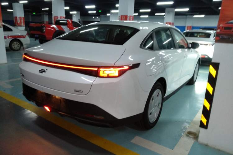 Used CHANGAN OSHAN 520 2025 Standard Edition