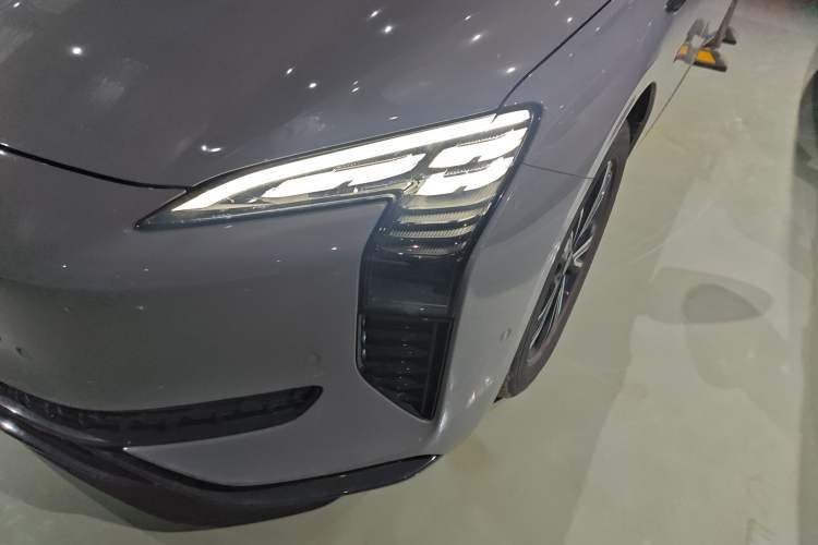 Used Hongqi EH7 2024 820 Pro