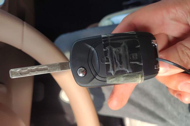 Used Wuling Hongguang MINIEV 2025 Four-Door Version Advanced Edition Vehicle Key