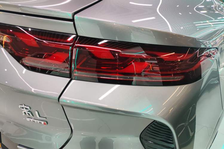 Used BYD Song L EV 2025 Intelligent Driving Version 662 km LiDAR Excellence Edition