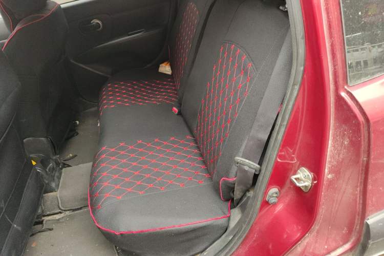 Used Nissan Livina 2013 Jingrui 1.6XL Manual Comfort Edition Left Rear Seat