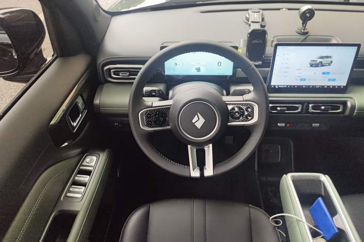 Used Baojun Spark EUV 2025 Flagship Edition 5 Seats Steering Wheel