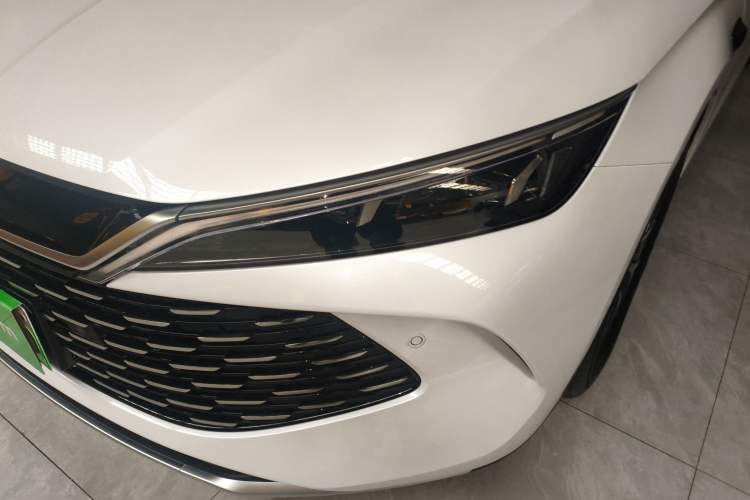 Used BYD Qin L 2025 DM-i Smart Drive 120KM Superior Model
