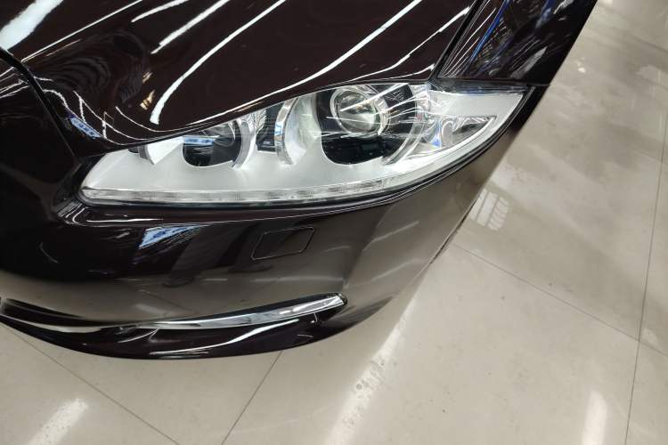 Used Jaguar XJ 2014 XJL 2.0T Two-Wheel-Drive Elegant Business Edition

