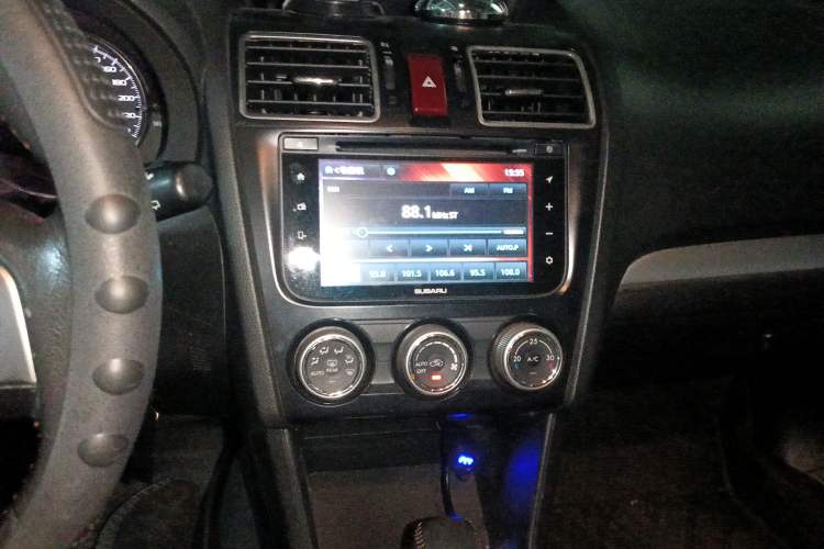 Used Subaru XV 2014 2.0i Comfort Navigation Edition
