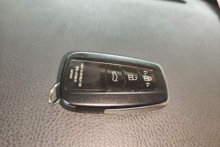 Used Toyota Camry 2021 2.0G Luxury Edition Interior 1