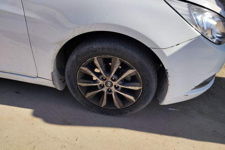 Used Hyundai Sonata 2013 2.4L Automatic Leading Edition China IV Standard