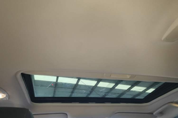 Used Ford Focus 2017 Hatchback 1.6L Automatic Fashion Edition Smart Drive Version Headliner