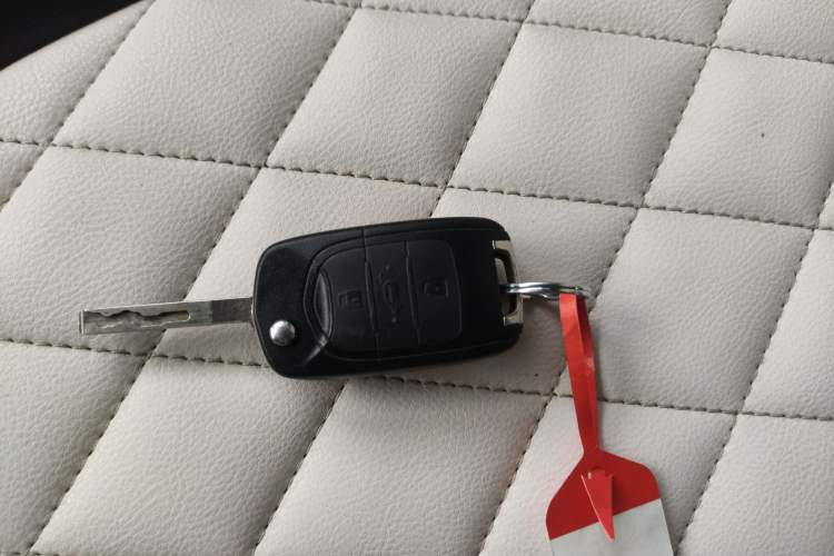 Used Wuling Hongguang MINIEV 2021 Macaron Fashion Model Lithium Iron Phosphate Vehicle Key