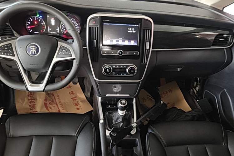 Used BYD Song MAX 2017 1.5T Manual Smart Connect Luxury 7-Seater