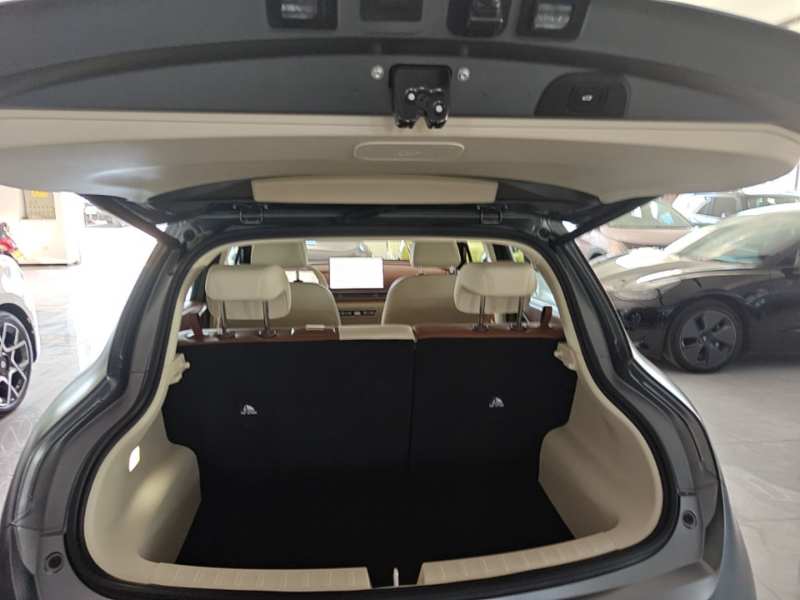 Used ORA Good Cat 2025 Model, 430 km Prestige Version — 18