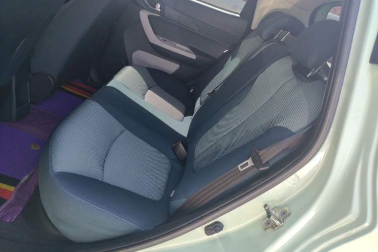 Used CHANGAN Benni E-Star 2022 Qingxin Edition Colorful Model Lithium Iron Phosphate Left Rear Seat