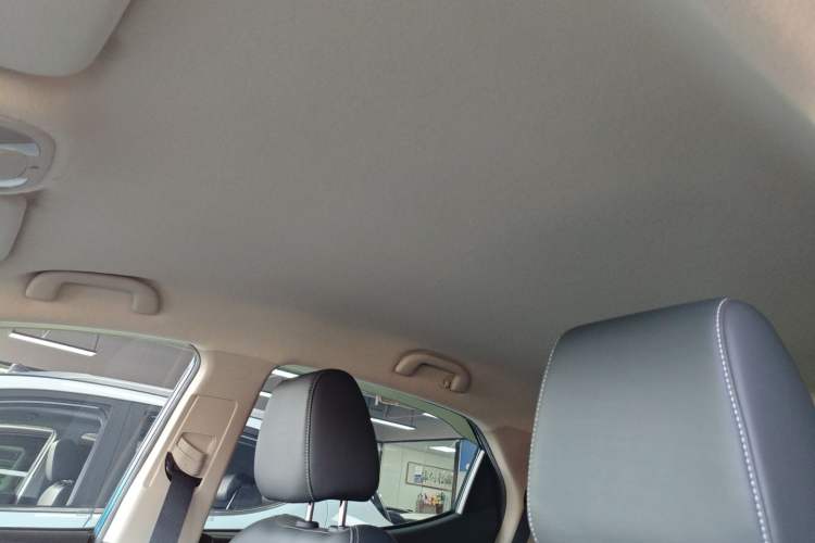 Used BYD Yuan New Energy 2019 EV535 Smart Connect Trendsetting Model Headliner