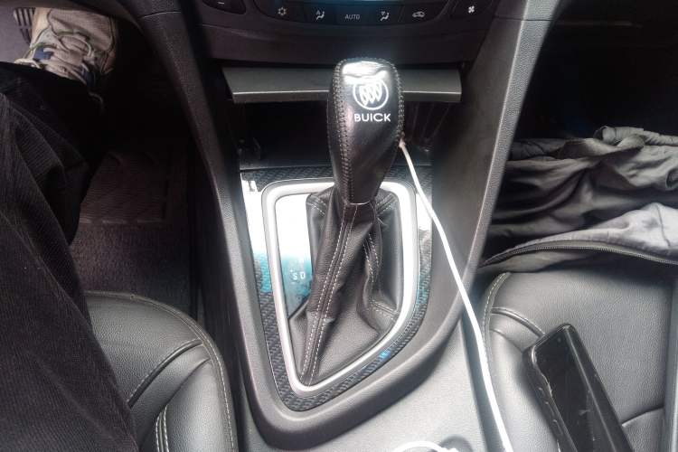 Used Buick GT 2015 18T Dual-Clutch Luxury Model Gear Lever