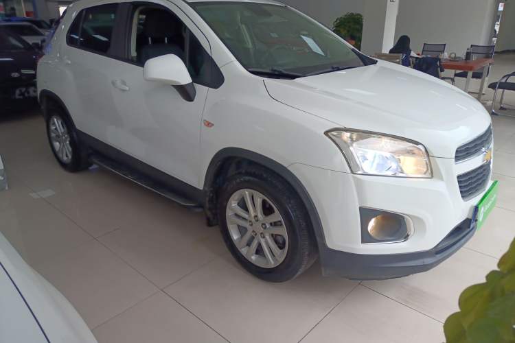 Used Chevrolet Trax 2016 1.4T Manual Two-Wheel Drive Comfort Version with Sunroof
