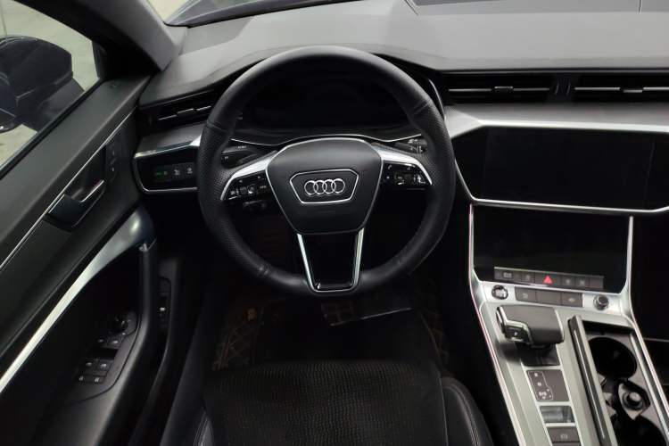 Used Audi A6L 2021 40 TFSI Luxury Dynamic Edition Steering Wheel