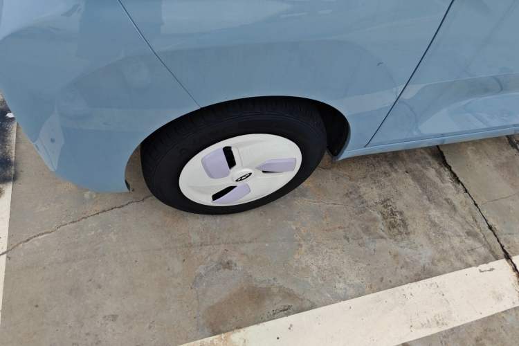 Used Chery New Energy QQ Ice Cream 2022 170km Sundae Phosphate Lithium-Ion