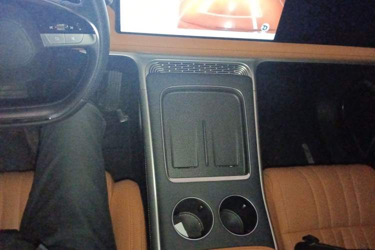 Used XPeng G9 2024 570 Pro Gear Lever