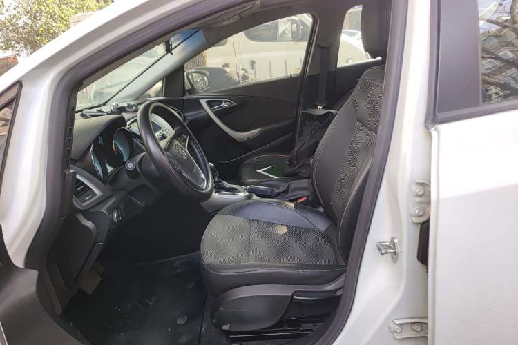 Used Buick GT 2014 XT 1.6L Automatic Fashion Edition
