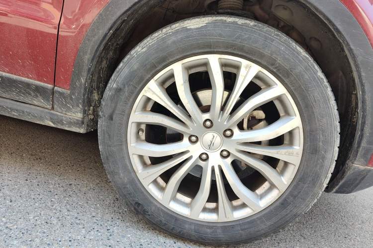 Used Land X7 2015 2.0T Panoramic Prestige Edition Right Front Wheel Hub