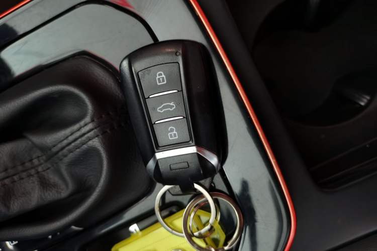 Used Dongfeng Aeolus Yixuan 2021 230T Automatic Zuiying Knight Edition Vehicle Key