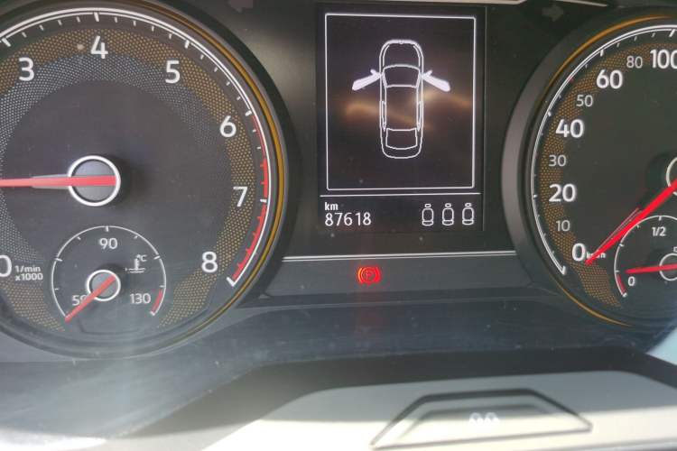 Used Volkswagen Passat 2019 280TSI Elite Edition China V Standard Odometer Close Up