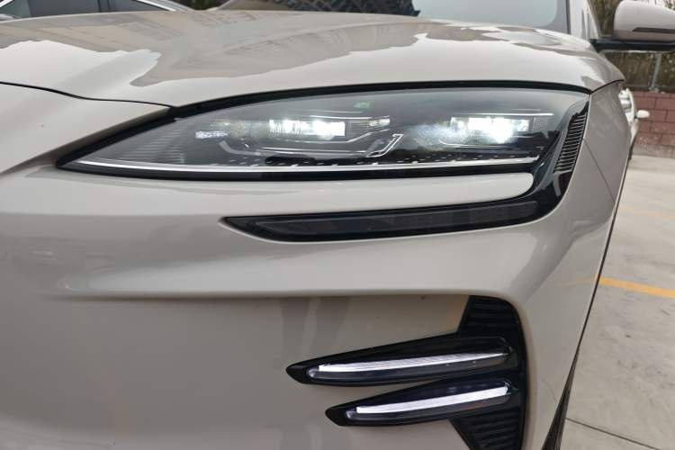 Used BYD Song PLUS New Energy 2023 Champion Edition EV 520KM Flagship Model Left Front Headlight