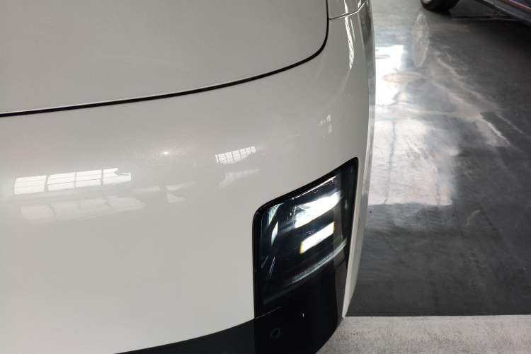 Used Li Auto MEGA 2024 Ultra Model Left Front Headlight