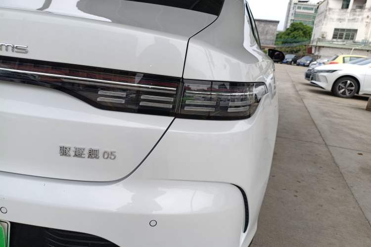 Used BYD Destroyer 05 2024 HONOR Edition DM-i 55KM Luxury Model Exterior 3