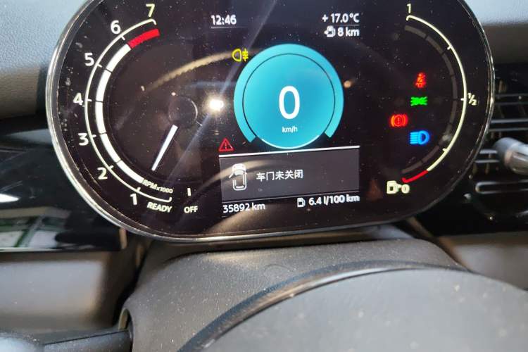 Used MINI 2023 Updated 1.5T COOPER Artist Five-Door Edition Instrument Cluster