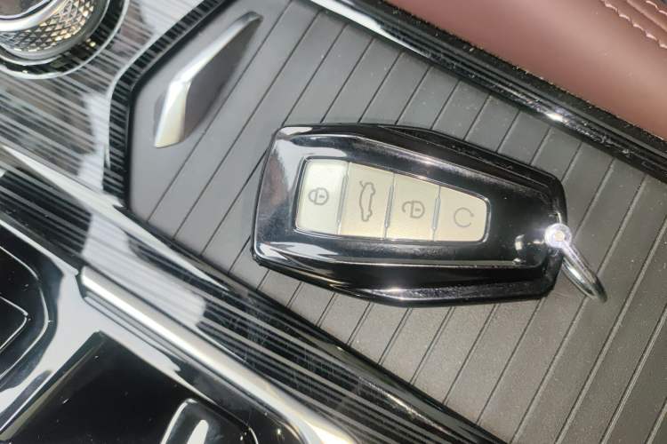 Used Geely Auto Monjaro L 2024 2.0TD High-Power Automatic Two-Wheel Drive Yunqi Version