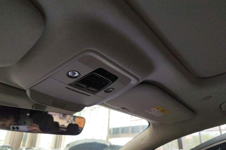 Used Denza D9 2022 DM-i 970 Four-Wheel Drive Flagship Model
