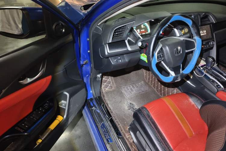 Used Honda Civic 2016 220TURBO CVT Luxury Edition
