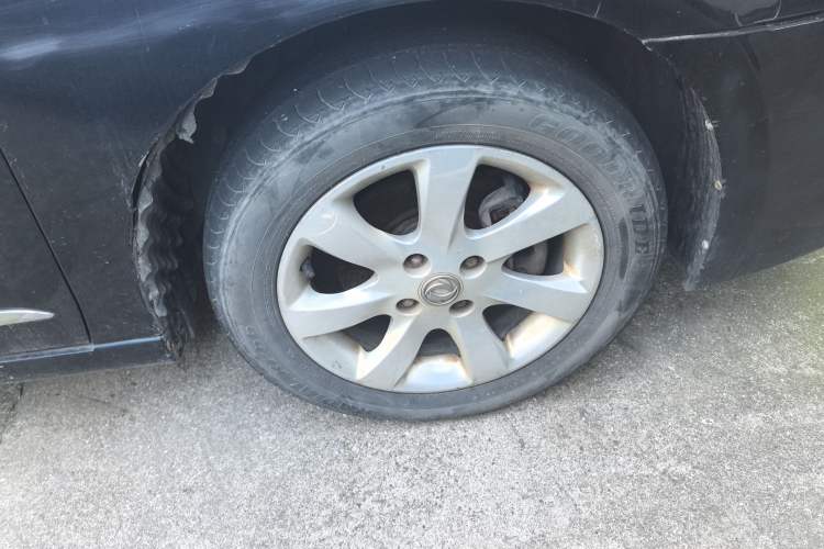 Used Dongfeng Aeolus A60 2012 1.6L Manual Luxury Model
