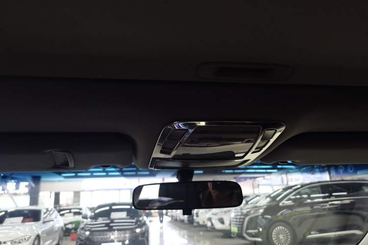 Used Toyota Crown 2017 2.0T Sport Edition
