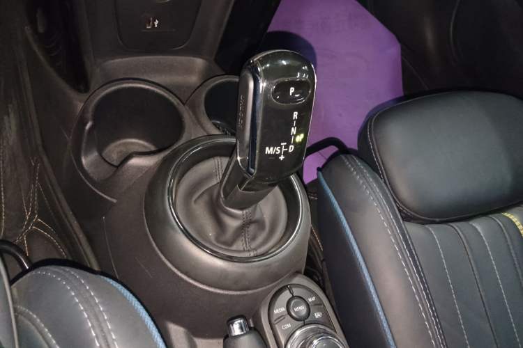 Used MINI MINI 2022 1.5T COOPER CABRIO Sidewalk
