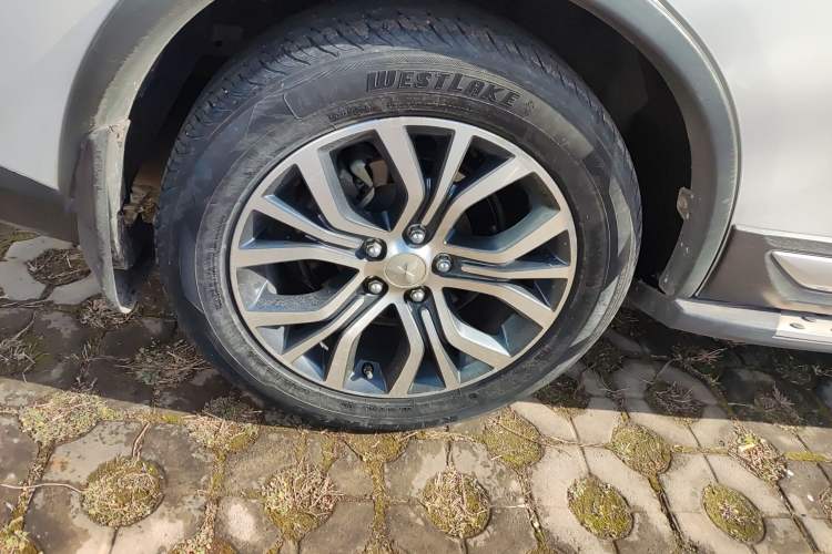 Used Mitsubishi Outlander 2018 2.0L Two-Wheel Drive Glory Edition 5 Seats