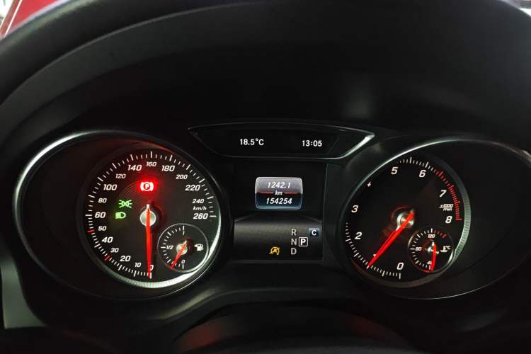 Used Mercedes-Benz GLA 2018 GLA 200 Sport Edition Instrument Cluster