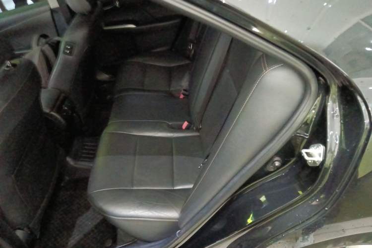 Used Toyota Camry 2016 2.0G 10th Anniversary Leading Edition